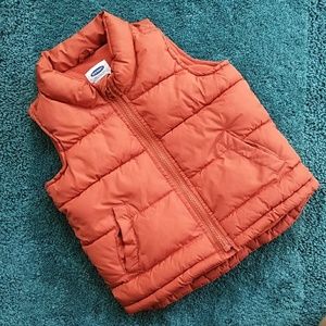 2T:OLD NAVY PUFFER VEST